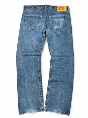 Vintage Levi's 501 Faded Loose Straight Jeans